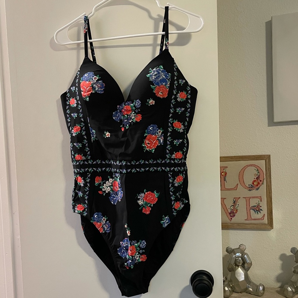 Tory Burch swim suit - Picture 1 of 6